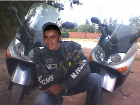 moi avec les 2 t-max a nador