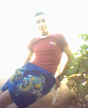 faissal dans ma maison .